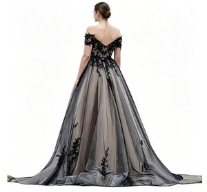 Abito da sposa personalizzato vintage con scollo a barchetta, linea ad A, <span class=keywords><strong>in</strong></span> <span class=keywords><strong>tulle</strong></span>, elegante, con cerniera posteriore, lunghezza al pavimento, strascico, per ballo di fine anno - Product Image 5