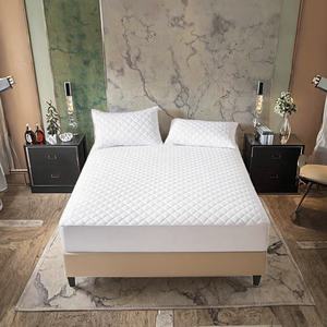 Protector de Colchón Acolchado Impermeable, Suave, Tamaño Queen/King, Listo para Enviar, para Hoteles/Hogares/Alquileres/Autocaravanas - Product Image 3