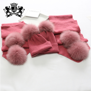 De moda de piel de zorro pompón sombrero para niños y adultos de <span class=keywords><strong>lana</strong></span> suave gorros - Product Image 1