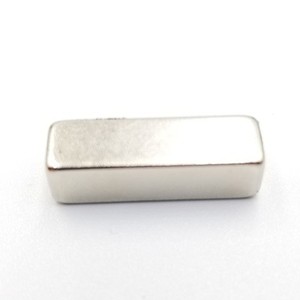 Imán de Bloque de Neodimio Súper Fuerte N35 N52 - Product Image 4