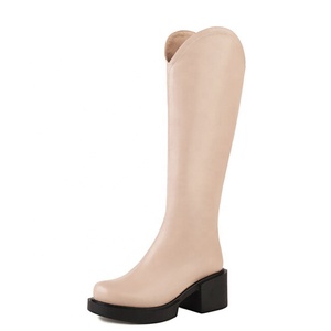 Nuova venuta tacchi bassi a forma di V Top donna <span class=keywords><strong>tacco</strong></span> quadrato <span class=keywords><strong>stivali</strong></span> alti al ginocchio Design semplice taglia 44 ragazze appartamenti stivaletti lunghi scarpe - Product Image 5