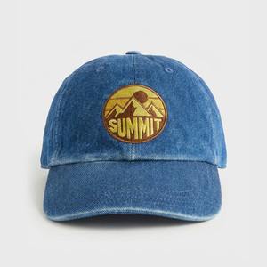 Casquette Dad en jean personnalisée, style vintage années 70, motif silhouette montagne <span class=keywords><strong>soleil</strong></span>, surpiqûres moutarde et or, en coton doux, non structurée, respirante et ajustable - Product Image 2