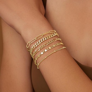 Bracelets Manchette Empilables Tendance et Délicats en Acier Inoxydable Plaqué Or 14K avec Breloques pour Femmes - Product Image 1