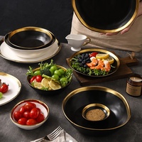 Service de vaisselle en céramique plaqué or de luxe Assiette à steak de qualité supérieure, plats à dessert, saladier, tasse à café pour hôtels et restaurants