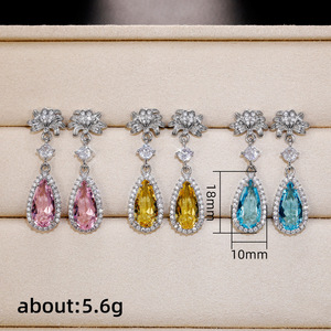 Orecchini Pendenti Lunghi a Goccia con Motivi Floreali, Orecchini con Pietre Colorate a Forma di Pera, Eleganti Gioielli per Feste e Matrimoni - Product Image 4