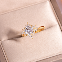 Bague de fiançailles de luxe en argent sterling 925 plaqué or 18 carats avec moissanite halo motif tournesol, sertie griffe, taille de bande 1,6-1,9 cm