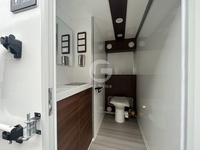 Etodevice Remorque de toilettes mobiles de luxe personnalisée avec climatisation pour mariages, événements et installations extérieures VIP