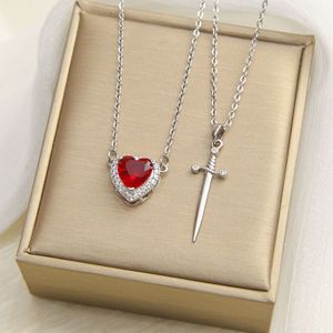 Collana con Pendente a Forma <span class=keywords><strong>di</strong></span> Spada con Cuore in Zircone, Catena in Acciaio al Titanio, Collana in Acciaio Inossidabile, Regalo per <span class=keywords><strong>San</strong></span> <span class=keywords><strong>Valentino</strong></span> - Product Image 1
