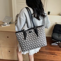 Sac fourre-tout portable à fermeture imprimée personnalisée Sac à main bandoulière de luxe de grande capacité en PU pour femmes