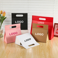 Boîte-cadeau pliable avec logo personnalisé, emballage en carton portable avec poignée pour boutique, vente au détail, cadeaux de fête