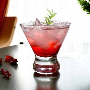 Verres à Cocktail Soufflés à la Main 8 oz Personnalisés pour Bar Party Martini <span class=keywords><strong>Cosmopolitan</strong></span> Gimlet Verrerie à Cocktail Cadeau <span class=keywords><strong>Verre</strong></span> à Martini - Product Image 3