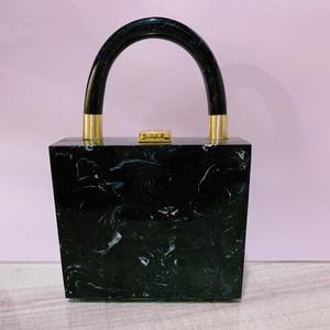 กระเป๋าคลัทช์ด้านข้างทำด้วยมือที่มีอยู่ในหลายรูปแบบที่มีคุณภาพสูง Partywear เรซิ่นกระเป๋าคลัทช์สำหรับเด็ก - Product Image 2