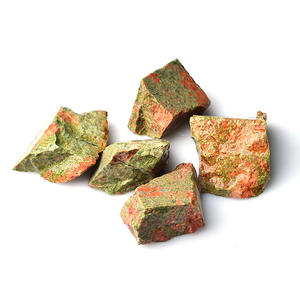 Piedra epidota natural semipreciosa en bruto al por mayor, perfecta para regalos de piedra de aromaterapia DIY - Product Image 3