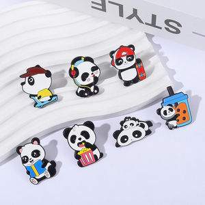 Lindo feliz Panda esmalte Pin lectura monopatín escuchar música dibujos animados Animal broches solapa insignia joyerí<span class=keywords><strong>a</strong></span> regalos para amigos - Product Image 2