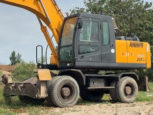 Excavadora Hyundai 210W-7 de 21 Toneladas de Servicio Pesado de Corea del Sur, Excavadora de Cadenas Hyundai 210W-7 Usada con Buen Precio - Product Image 3