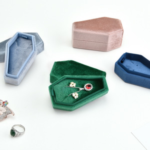 Boîte à bijoux en velours pour Halloween, boîte de rangement pour colliers, boîte à bijoux en forme de <span class=keywords><strong>cercueil</strong></span>, boîte à boucles d'oreilles fantaisie - Product Image 4