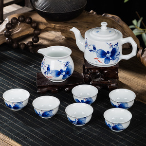 Ensemble de vaisselle à thé artistique chinois - Tasses en porcelaine bleue et blanche avec boîte cadeau en bois - Parfait pour un cadeau de pendaison de crémaillère - Product Image 2