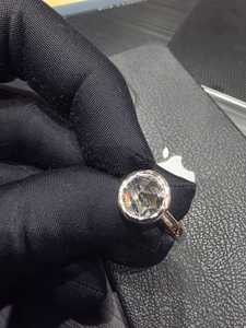 แหวนเพชรทรงโรสคัทประดับขอบแบบโมเดิร์น แพลตตินั่ม เรียบหรู ดูดี มีระดับ เหมาะสำหรับงานหมั้นและงานแต่งงาน ได้รับการรับรองจาก IGI ให้ความเงางามเป็นประกาย เหมาะเป็นของขวัญ - Product Image 2