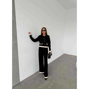 ชุดเสื้อถักไหมพรมสีดำแต่งกระเป๋า  ชุดเซ็ตสำหรับผู้หญิง ไซส์ S  ชุดแฟชั่นแสนสบาย - Product Image 5