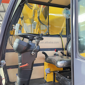 Caminhão Betoneira Autocarregável SINOTO STMT-1600 de Alta Capacidade com Motor e Transmissão para Venda - Product Image 5