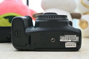 Second Hand for EOS 77D 24.2MP APS-C CMOS Mid-range DSLR <b>Camera</b> with Full HD Video SD Card Cheap Price - Product Image 5