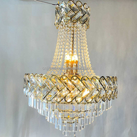 Lustre en cristal perlé doré de haute qualité pour la décoration de mariage, idéal pour les banquets d'hôtels de luxe et les mariages.