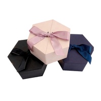 Boîtes cadeaux de mariage hexagonales de luxe avec couvercle