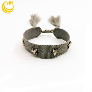 Braccialetti da polso incisi a mano con lettere di amore bohémien all'uncinetto braccialetti da polso con nappe ricamate in corda intrecciata cuori regalo - Product Image 5