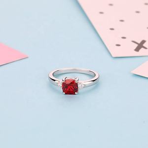 Joyería de moda personalizada Anillos de plata esterlina Diseños de piedra rubí Corte helado Piedras preciosas Anillos de compromiso de boda Plata 925 - Product Image 5