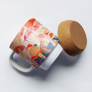 Taza de Café Cómoda con Base de Corcho de 14 oz, Taza Sublimable con Tapa de Plástico Fácil de Usar - Product Image 2