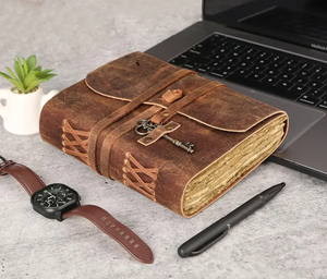 สมุดบันทึกหนังวินเทจพร้อมกุญแจโบราณ สมุดวาดเขียนกระดาษขอบดิบทำมือ สไตล์เรียบง่ายสำหรับวาดภาพและเขียน - Product Image 4