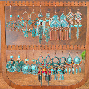 Boucles d'oreilles pendantes bohèmes à pompons en alliage plaqué bronze antique pour femme, bijoux de fête tendance 2025 - Product Image 1