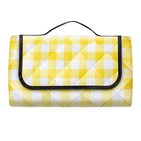 Alfombrilla acrílica duradera para acampar al por mayor con asa, manta de Picnic plegable impermeable, alfombrilla de Material Oxford para picnics al aire libre