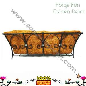 装飾的な金属製のウィンドウボックスプランター - Product Image 2