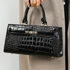 Nouveau sac à main pour femme, élégant et luxueux, design tendance, sac à main carré en cuir, sac à bandoulière, sac porté épaule. - Product Image 4