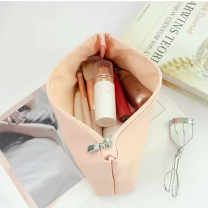 Sacchetti cosmetici di moda PU con cerniera alla moda per il trucco per uso quotidiano e da viaggio - Product Image 6