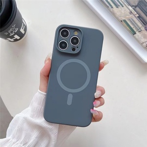 Funda Magnética de Silicona Líquida de Alta Calidad para Teléfono, Funda con Cargador Inalámbrico para iPhone 16 Pro Max, 16 Plus, 16 Pro, 15, 14, 13 - Product Image 5