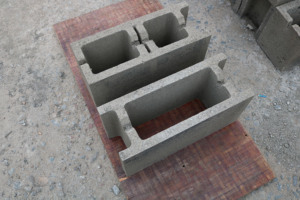Macchina Automatica per la Produzione di Blocchi Interbloccanti a 3 Fori con PLC e Cambio, Linea di Produzione per Calcestruzzo e Mattoni Piccoli - Product Image 6