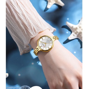CURREN 9097 Luxury Bracelet Simple Casual Quartz <b>Watch</b> Women's <b>Watches</b> Elegant Premium Compact <b>Watch</b> Date - Product Image 4