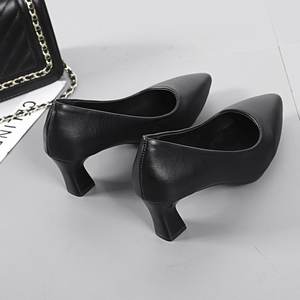 Nuova primavera <span class=keywords><strong>décolleté</strong></span> in pelle da donna con <span class=keywords><strong>tacco</strong></span> alto a punta altezza media abito da ufficio nero formale - Product Image 3