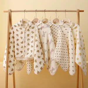 Nouvel arrivage Serviette de bain à capuche en mousseline de coton doux respirant et absorbant avec bouton pour bébés