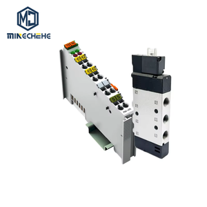 โซลินอยด์วาล์วรุ่น CPE14-M1CH-5L-1/8 โซลินอยด์วาล์วแบบเดี่ยว 5/2 ทาง พร้อมปลั๊ก M1 สำหรับระบบอัตโนมัติทางอุตสาหกรรม - Product Image 1