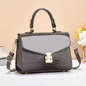 Newest High Quality Pu Leather Designer Shoulder Bags Trendy Fashion Latest Luxury Alligator Pattern Women's Handbags - Product Image 4