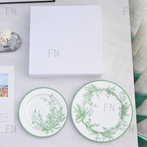 Ensemble d'assiettes à dîner en céramique imprimé de fleurs vert clair vintage Ensemble d'assiettes et de plats de chargeur au design rétro pour mariage - Product Image 1