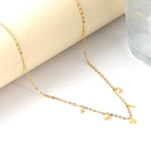 Collier délicat en acier inoxydable plaqué or PVD 18 carats avec pendentifs lune, étoile et éclair, bijou anti-ternissement pour femme - Product Image 4