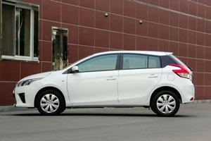 Toyota <span class=keywords><strong>YARiS</strong></span> L 1.5L 2015 Usata, Motore Aspirato, 4 Porte, 5 Posti, Disponibile in Stock, Benvenuti a Consultare, Prezzo Conveniente - Product Image 4