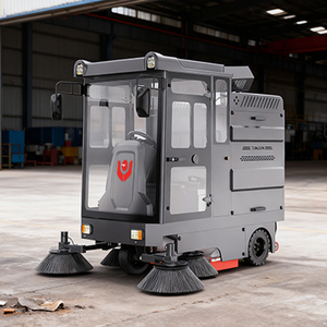 Balayeuse électrique à batterie CleanHorse M6 pour l'extérieur, entièrement fermée, pour l'entretien sanitaire communautaire et le nettoyage industriel - Product Image 2