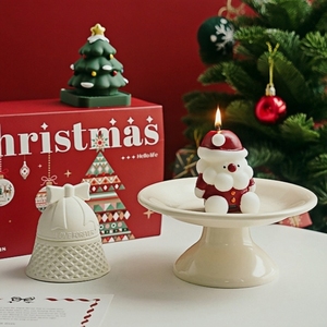 Nouvelles bougies décoratives de Noël parfumées avec sac fourre-tout pour la décoration de Noël à la maison - Product Image 2