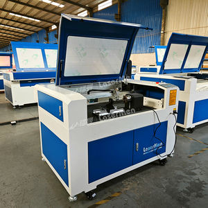 LM-9060-1 Machine de découpe et de gravure au laser CO2 de qualité supérieure 180w pour découper et graver l'acrylique, le bois, le MDF, le contreplaqué - Product Image 3