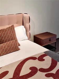 Cadre de lit moderne et confortable en bois de bouleau écologique, rembourré en tissu, taille <span class=keywords><strong>King</strong></span> <span class=keywords><strong>Size</strong></span>, pour la maison, l'appartement, l'hôtel et la villa - Product Image 4